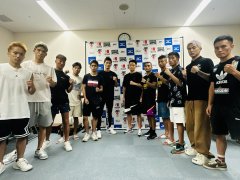 8月17日中日拳击对抗赛两位中国选手获胜