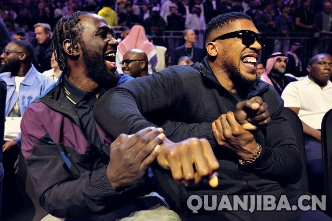 约书亚认为克劳福德不该退役，应继续征