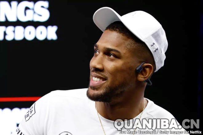 约书亚对阵保罗，布拉德利认为双方胜负