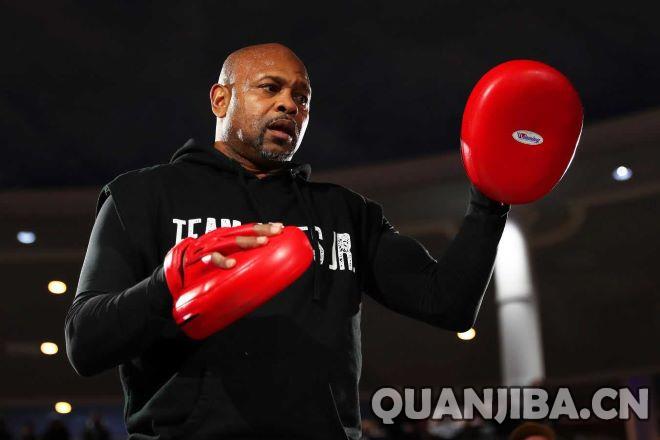 罗伊-琼斯谈12月19日约书亚对阵保罗的巅