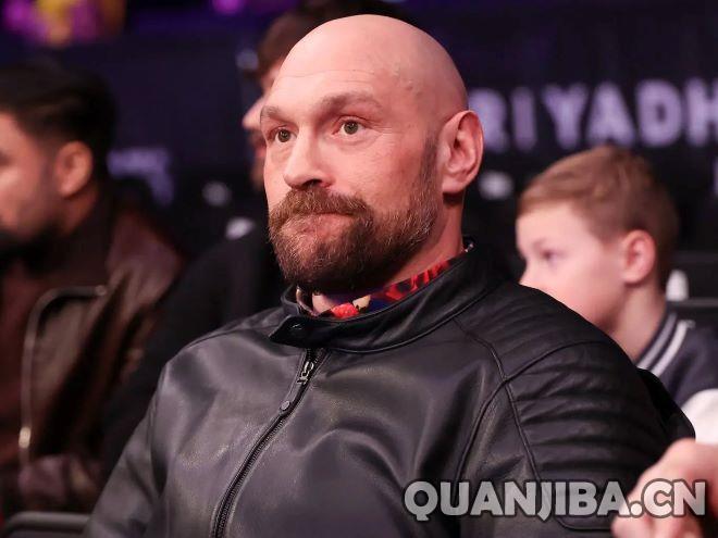 拳坛传奇泰森-富里宣布将在2026年复出