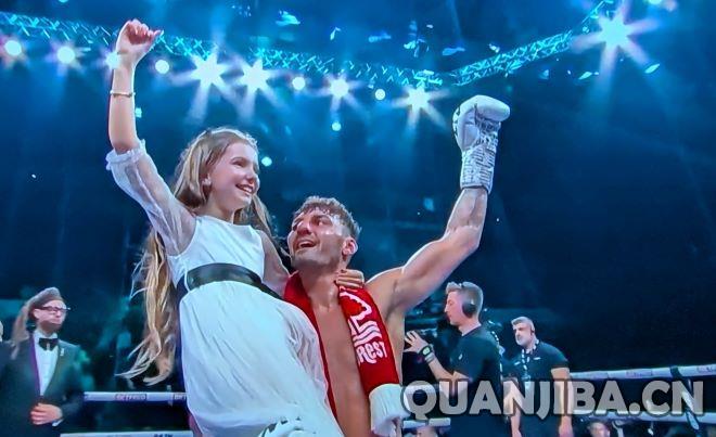 利-伍德压制沃灵顿，二战再度夺冠