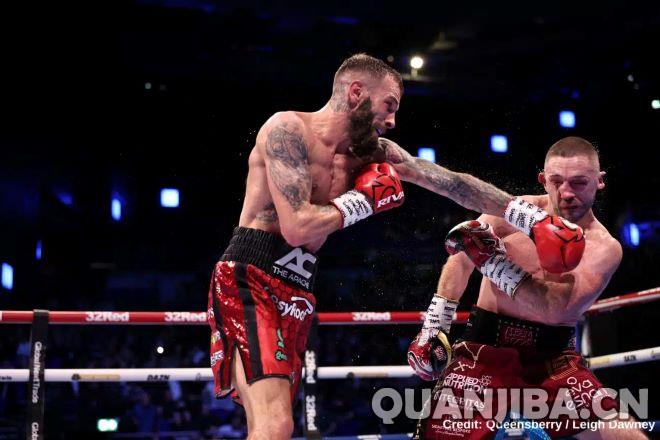 卡卡斯战胜狄更斯荣获WBA超羽量级世界冠