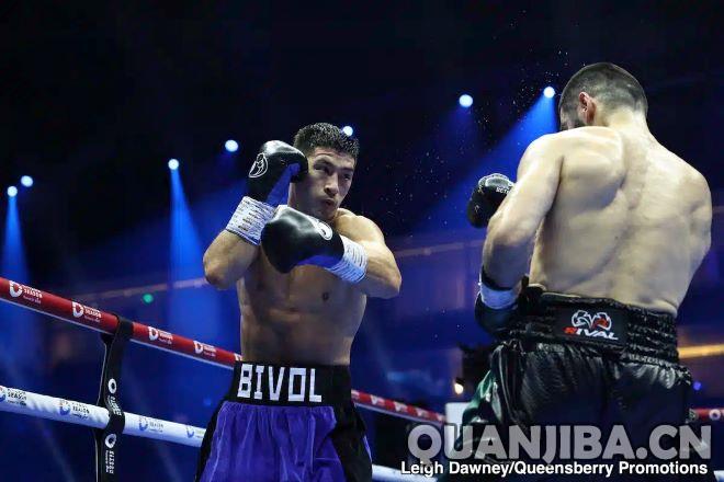 乌西克站前哨战：比沃尔5月23日对阵艾弗