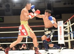胡龙毅客场TKO获胜！10月28日中日拳击对抗赛结果