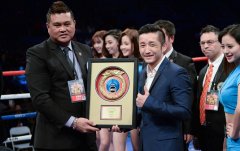 邹市明获WBO年度拳手 创中国拳击历史