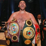 重量级拳坛一哥因毒瘾放弃WBO、WBA世界冠军头衔