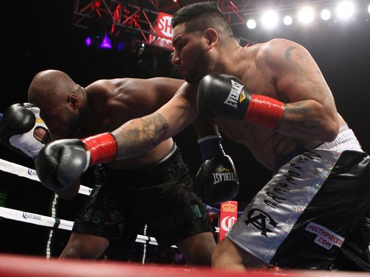 Chris_Arreola_vs_Seth_Mitchell.jpg