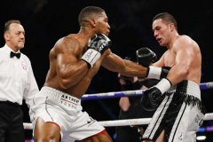 约书亚战胜帕克！豪夺WBA、IBF和WBO三大组织金腰