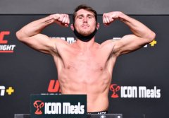 UFC格斗之夜191赛前称重图集！布伦森vs提尔