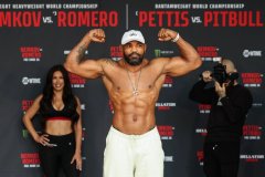 Bellator 297赛前称重图集！轻重量级与雏量级冠军