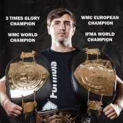 前Glory冠军阿特姆·瓦希托夫今年6月转战MMA综合格