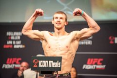UFC on ESPN 44：霍洛威vs艾伦！赛前称重图集