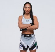 UFC冠军挑战者泰拉·桑托斯被UFC解约