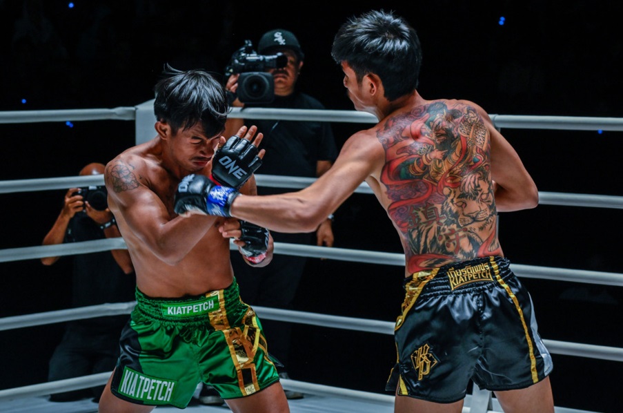 ONE周五格斗夜50战报：谢志鹏遭遇首败，考玛乌险