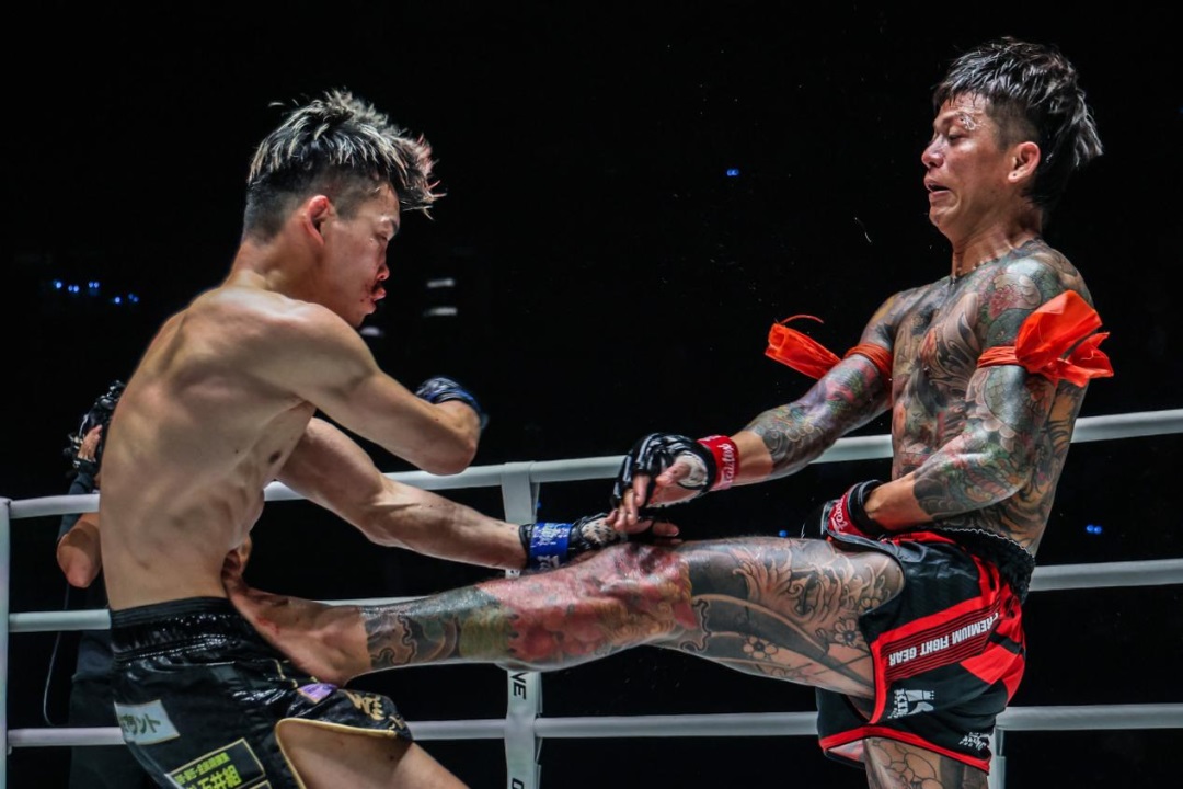 ONE周五格斗夜54战报：苏里严勒、庞佩斩