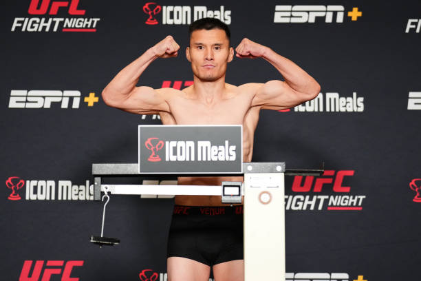 中国选手阿拉腾黑力出战！UFC格斗之夜赛前称重