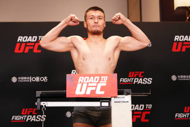 UFC精英之路第3季赛前称重图集！黄飞儿超重比赛