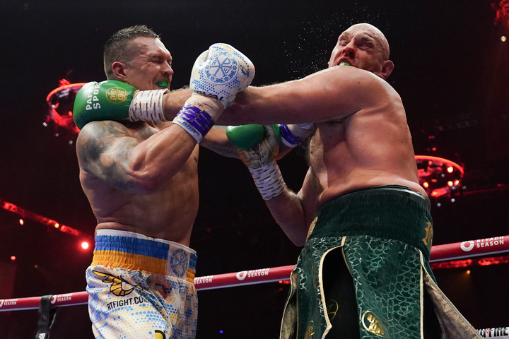 UFC冠军：乌西克可能故意输掉前几个回合