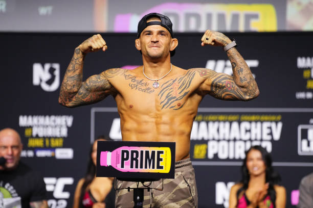 UFC 302赛前称重图集！轻量级冠军金腰带战领衔