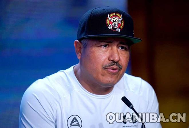 教练大胆预言阿瓦雷兹与克劳福德的比赛胜负