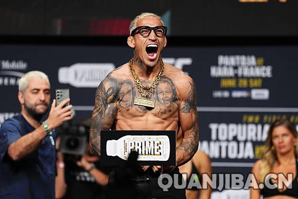 UFC 317称重仪式圆满结束！明日轻量级与蝇