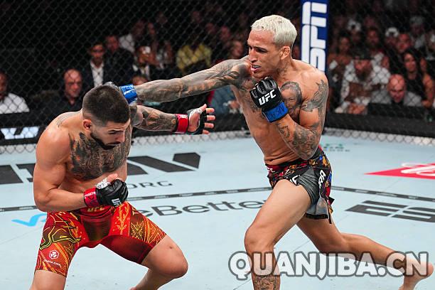 托普里亚首回合拳击KO夺得UFC轻量级冠军
