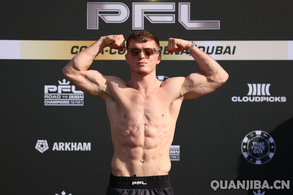 PFL冠军系列赛3即将开启！轻量级与轻重量级的拳击冠军对决引人瞩目