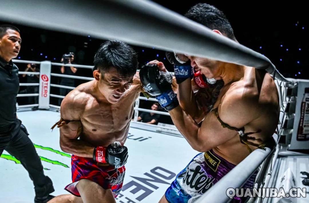 ONE周五格斗夜127回顾：沃拉蓬在首回合通过拳击TKO胜出