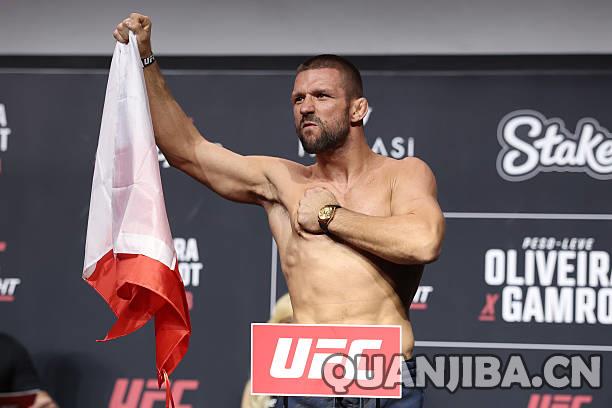 散打之夜：奥利维拉对战加姆罗特！赛事称重环节回顾